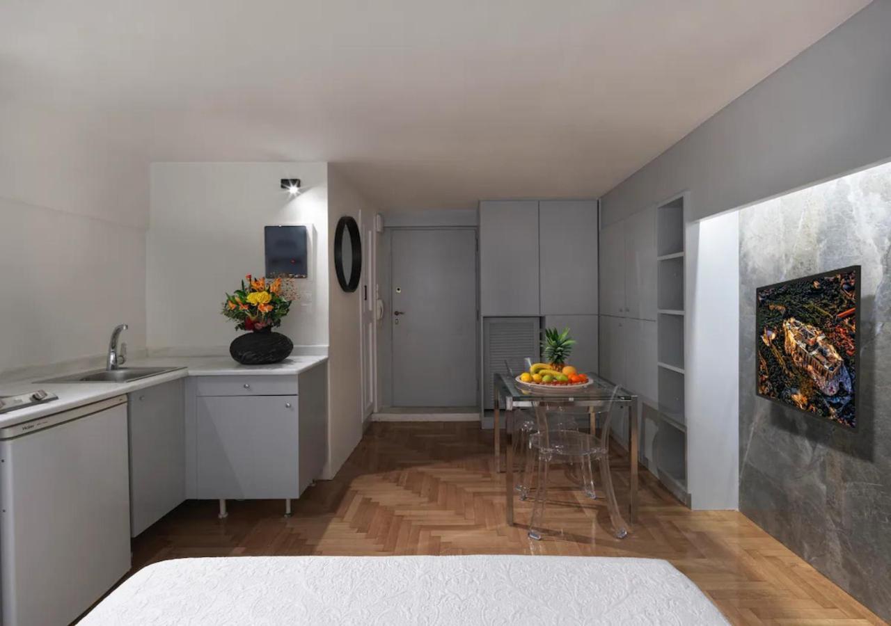 Chic Studio In Athens Center Екстер'єр фото